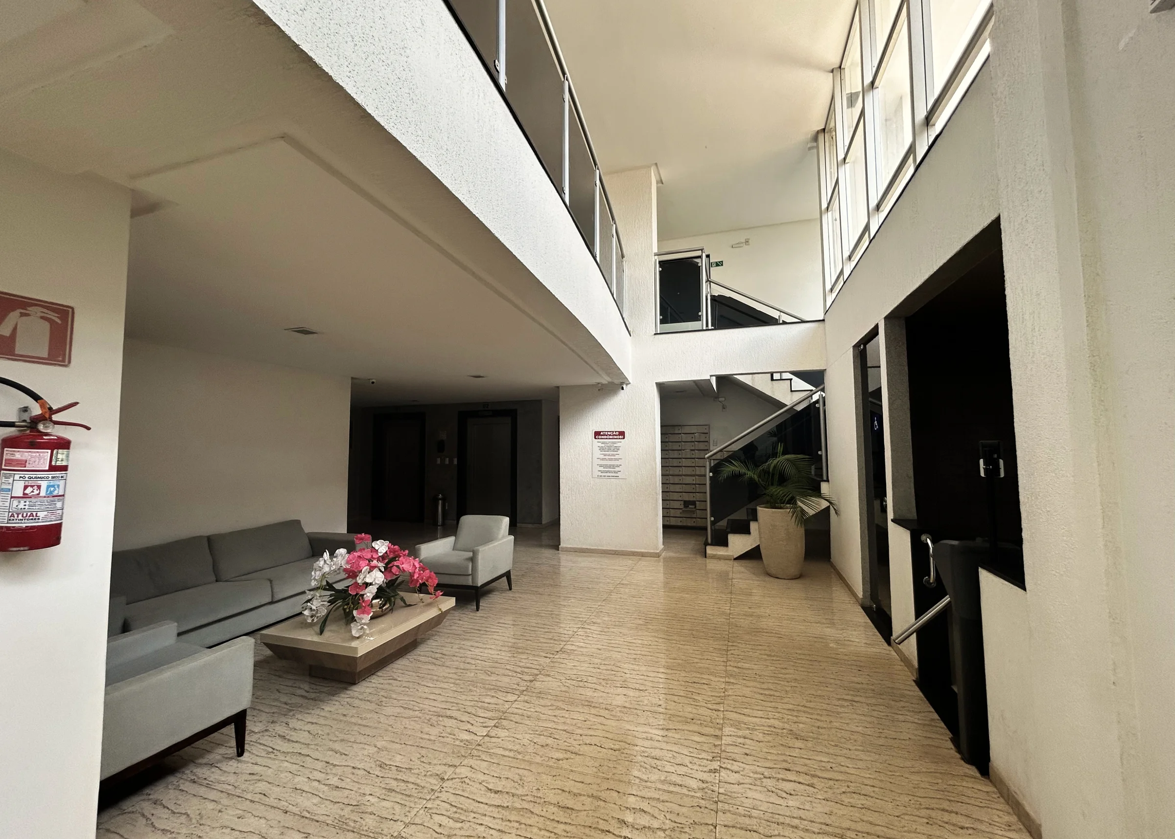 Foto do hall de entrada do Near Lourenzzo Residence