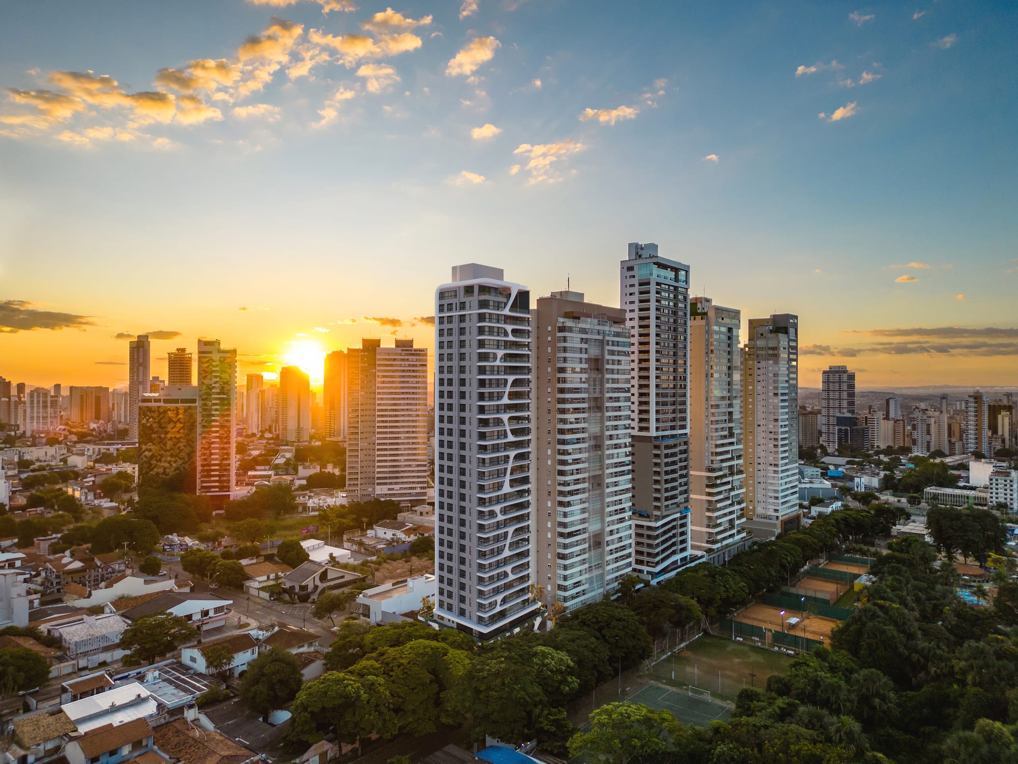 Auro — Fachada localização