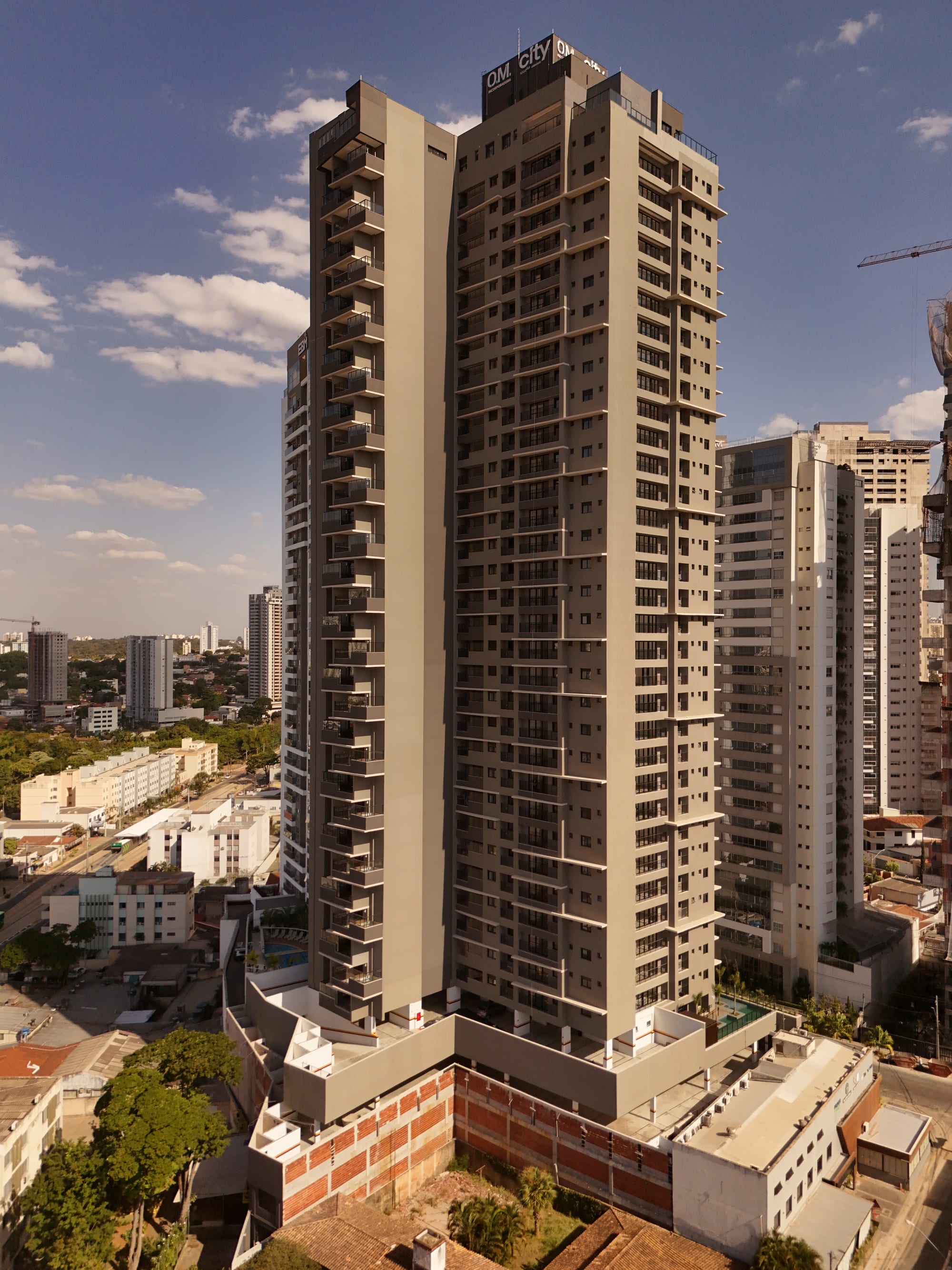 2025 — 07 — 25 CITY — AZURE (6)